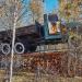 Памятник cамосвалу в городе Сусуман
