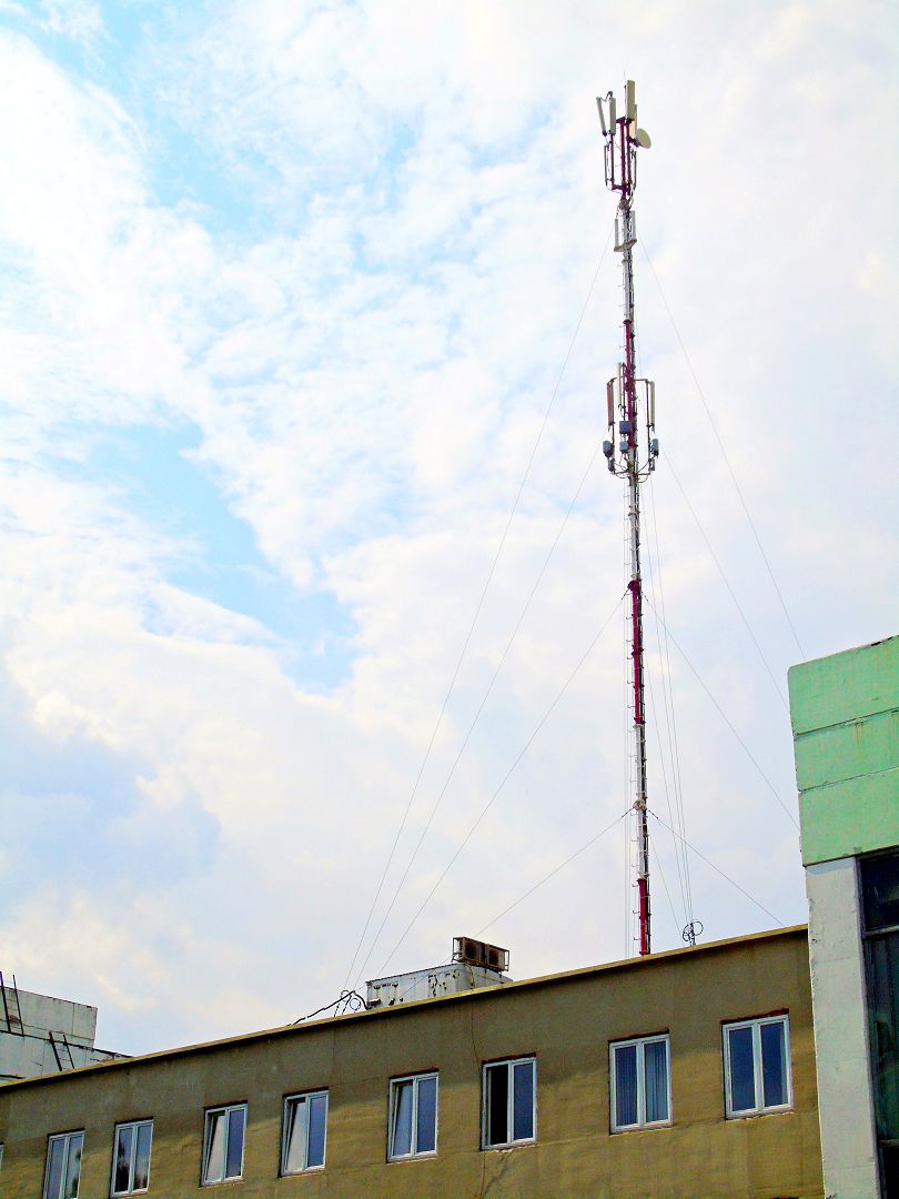 Mobile phone transmitter Homieĺ