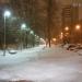 Живописная аллея вдоль Варшавских прудов в городе Москва