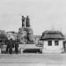 Памятник Искре и Кочебею в городе Киев