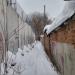 Проход между заборами в городе Москва