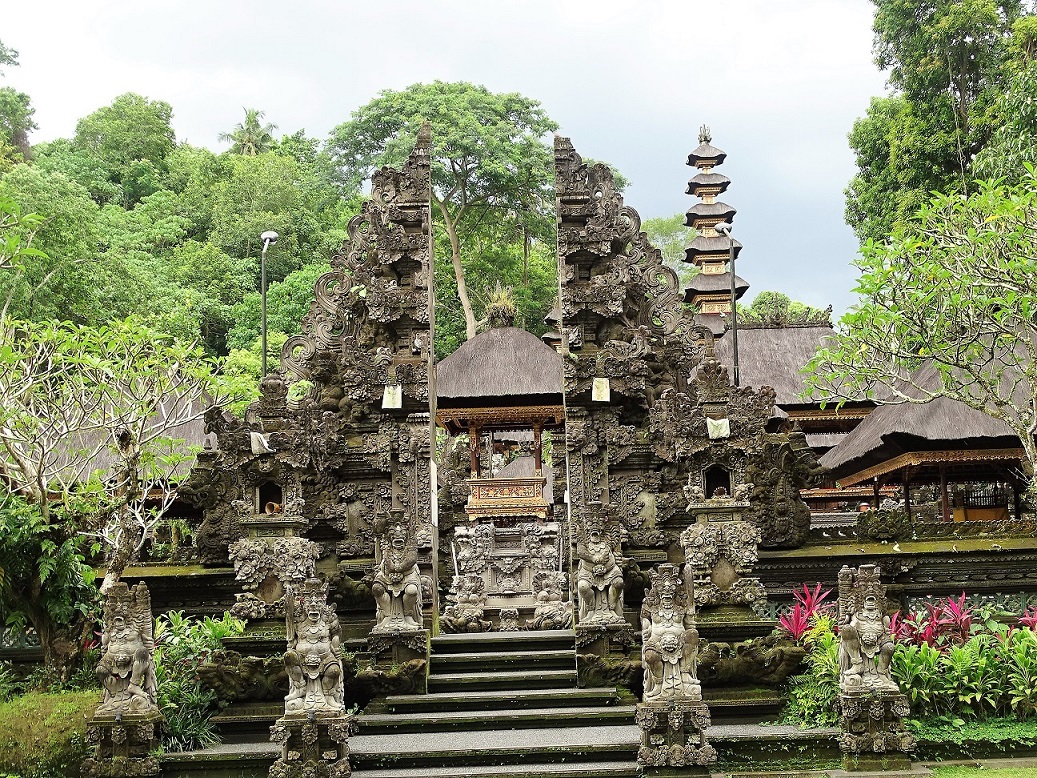 Pura Gunung Lebah