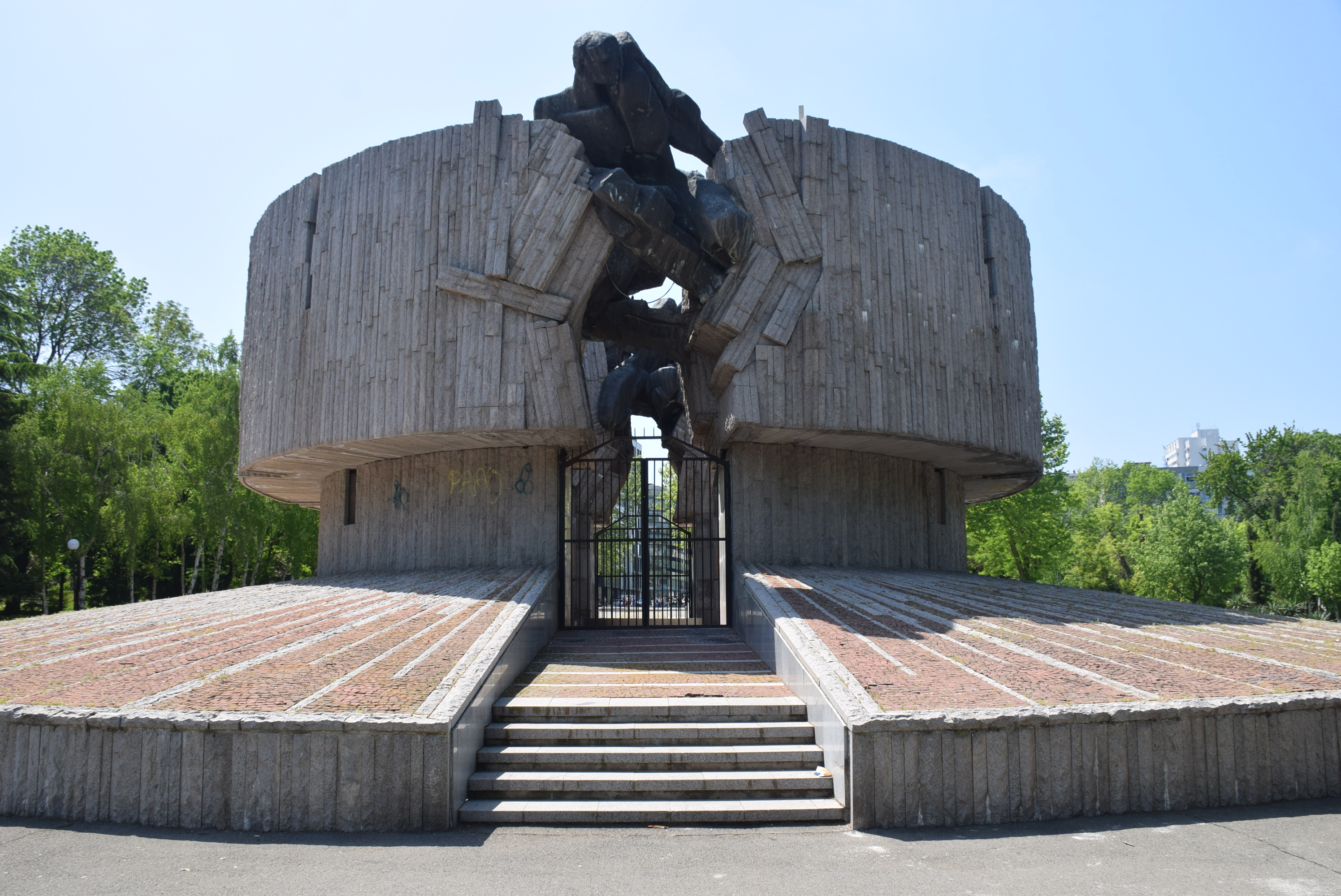 Пантеон - Бургас