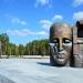 Памятный монумент «Маски скорби» в городе Екатеринбург