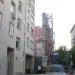 Бывшая сохраненная фасадная часть снесённого здания в городе Москва