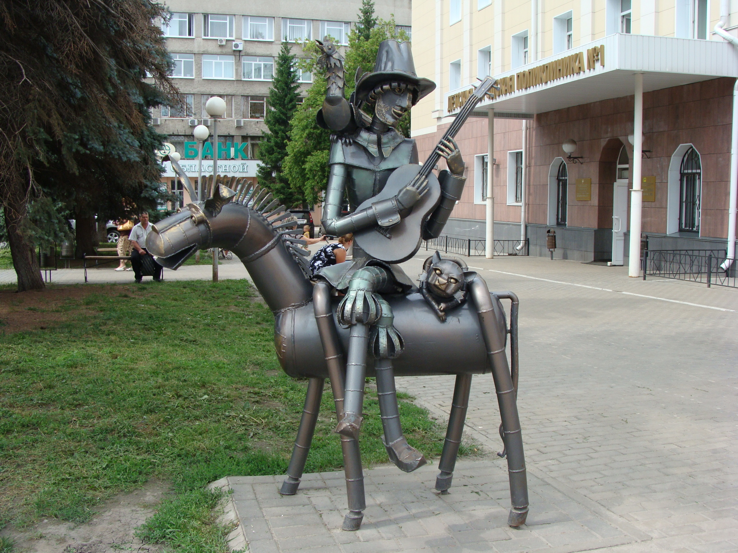 Памятник бременским музыкантам в Липецке