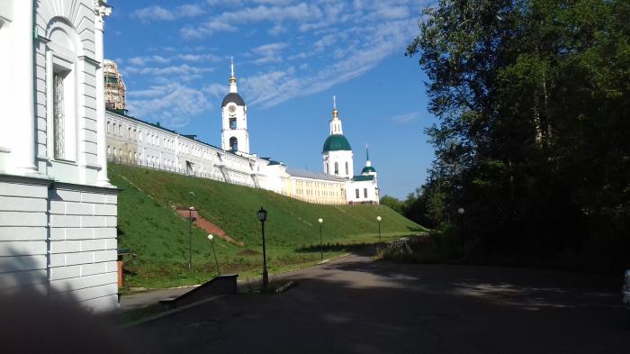 Церковь Зосимы и Савватия Саров