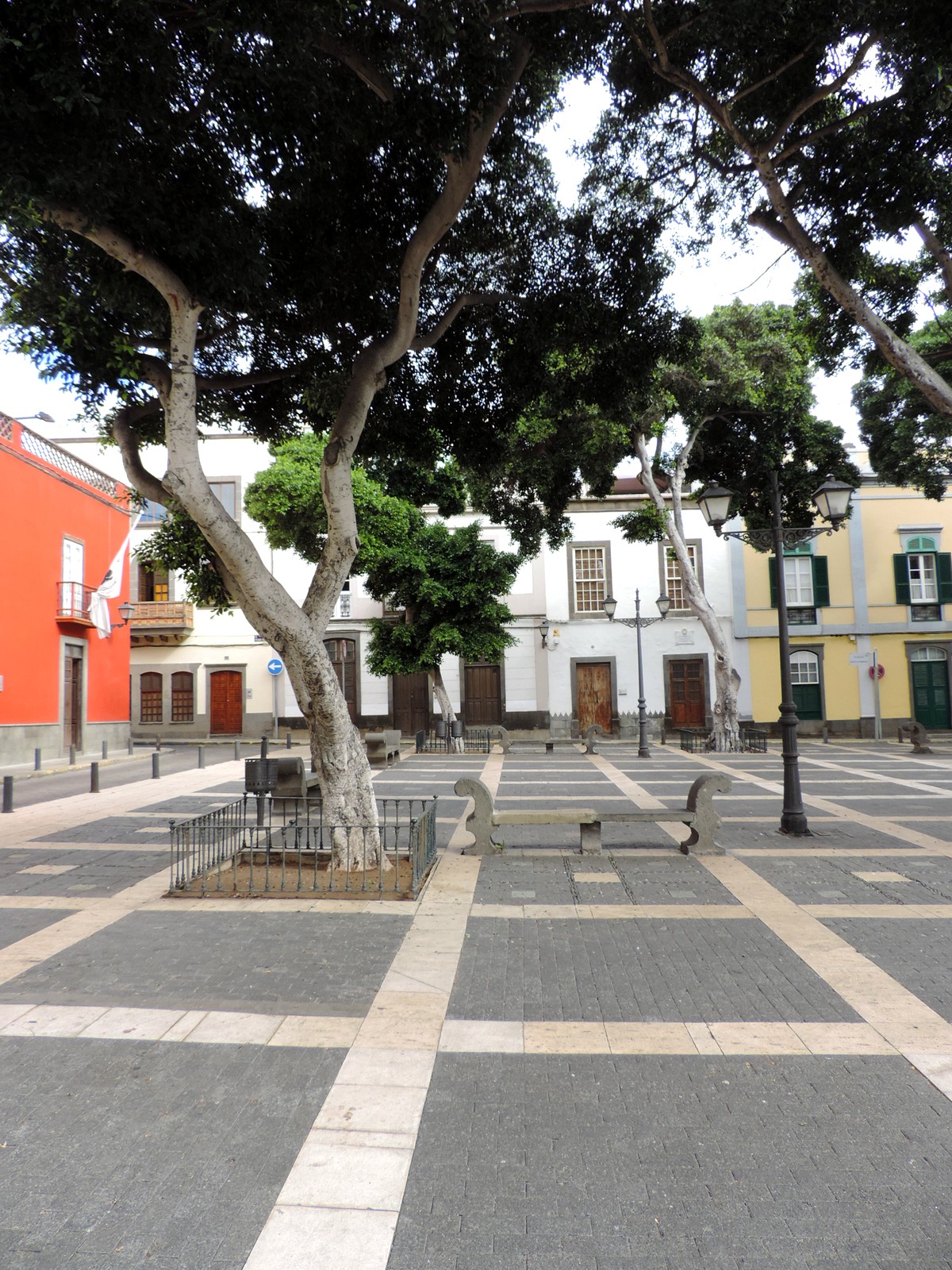 Plaza de Santo Domingo Las Palmas de Gran Canaria Plaza de Santo Domingo Las Palmas de Gran Canaria