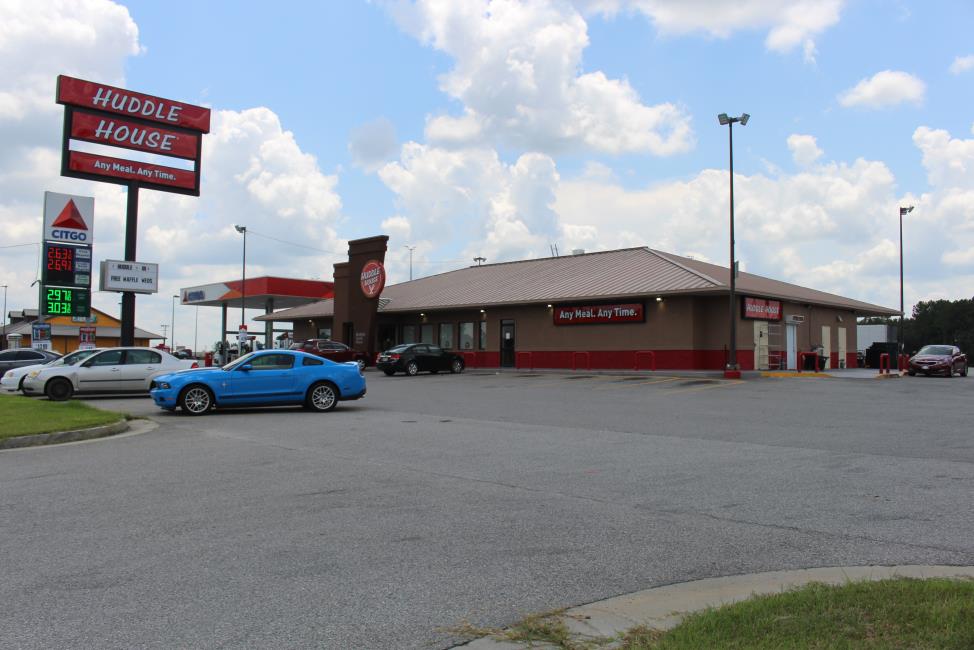 Huddle House Adel, restaurant
