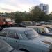 Стоянка старых советских/российских автомобилей в городе Москва