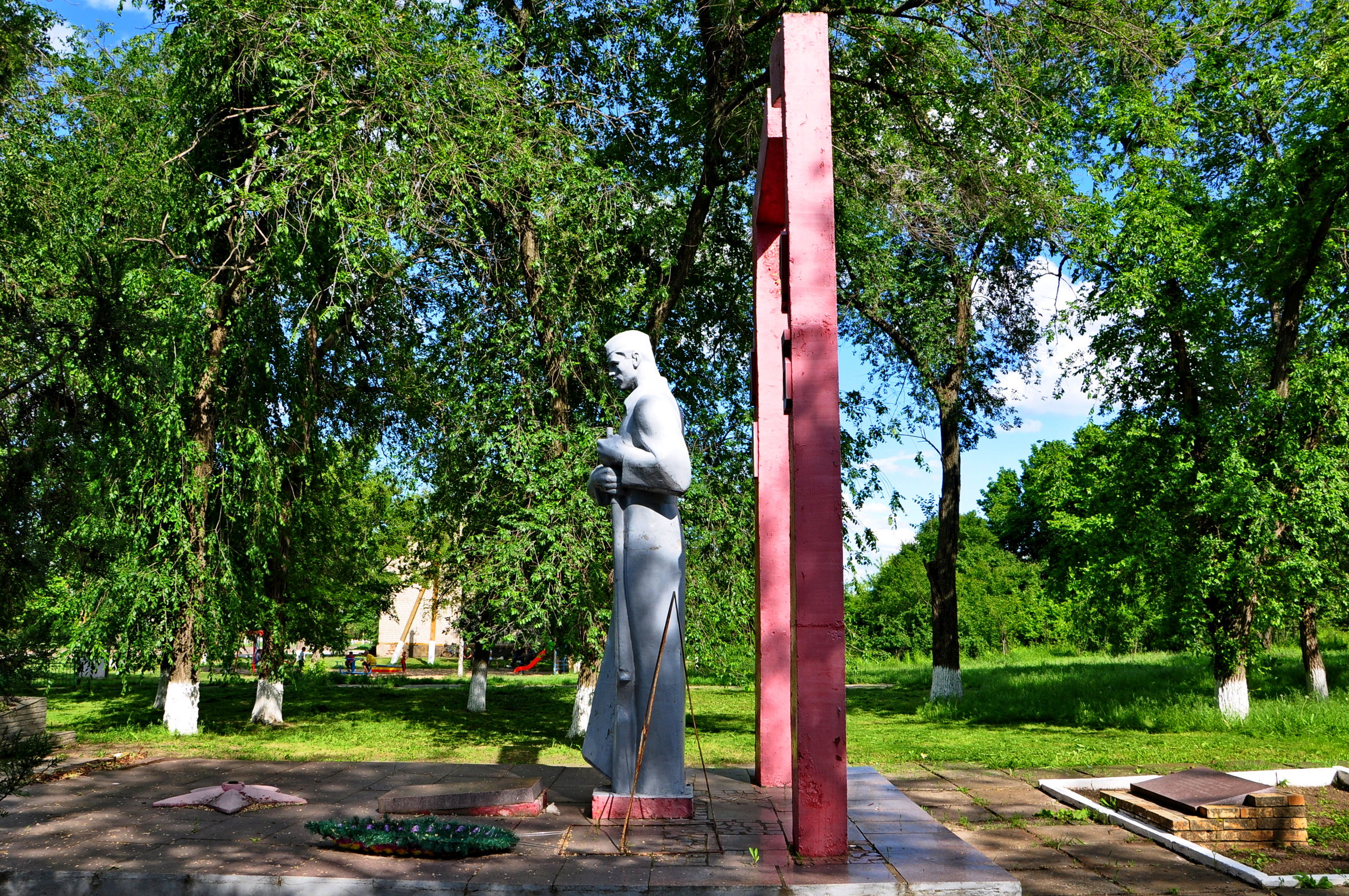 wwii-memorial-complex-verbove