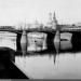 Здесь до 1938 года находился прежний Москворецкий мост в городе Москва