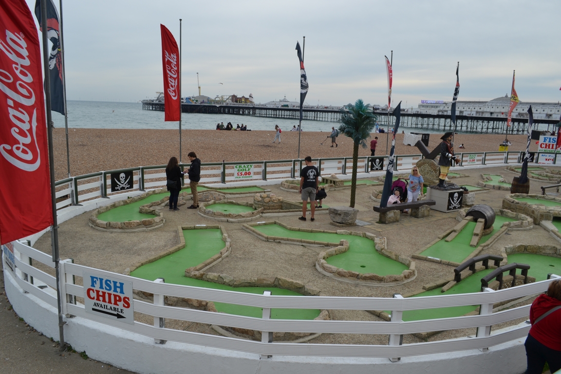 crazy-golf-brighton