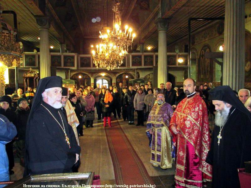 Храм „Свети Николай Чудотворец“ - Разград