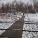 Пешеходный переход через железнодорожные пути в городе Москва