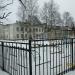 Территория средней школы № 1 в городе Кимры