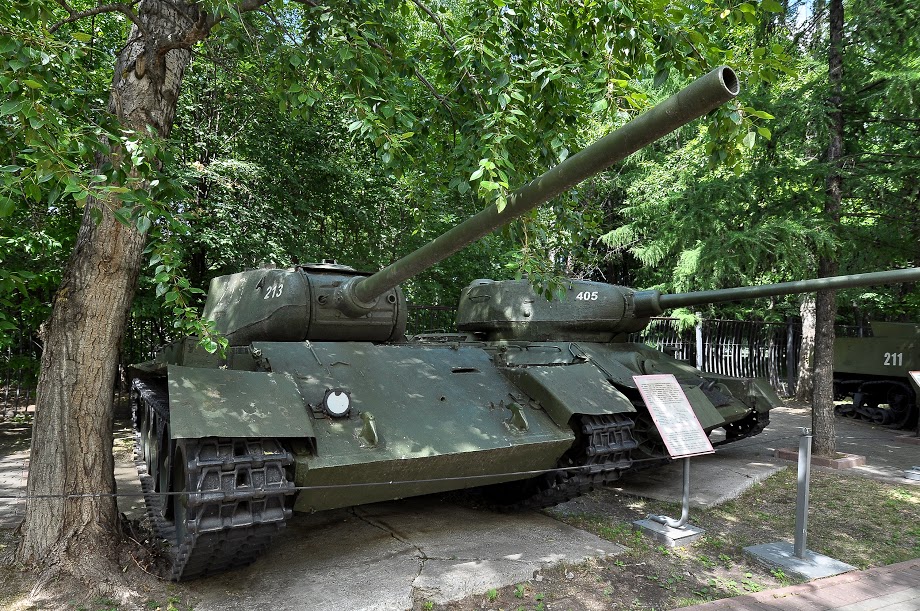 Soviet Medium Tank T 44 Moscow 5332