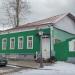 Сохранившийся деревянный дом в городе Москва