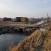 Дамба через канал в городе Безлюдовка