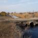 Дамба через канал в городе Безлюдовка