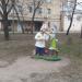 Скульптура доктора Айболита с зайцем в городе Москва