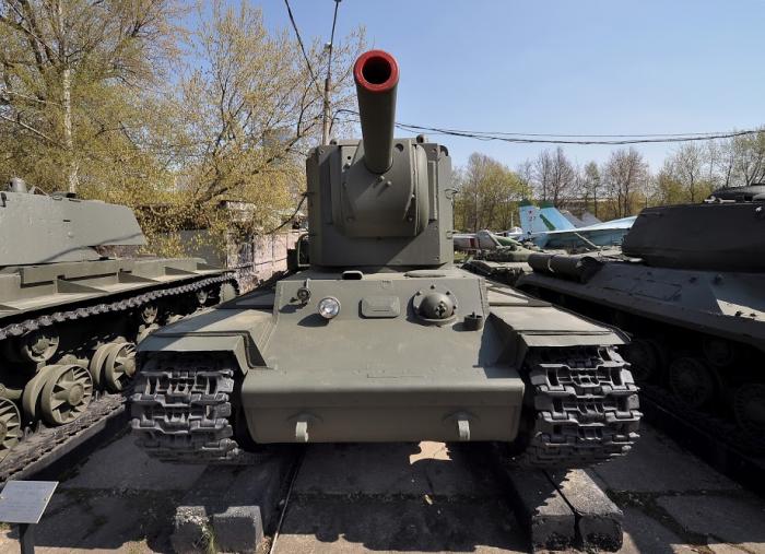 Soviet Heavy Tank Kv 2 Moscow