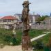 Деревянная скульптура пирата с попугаем в городе Севастополь