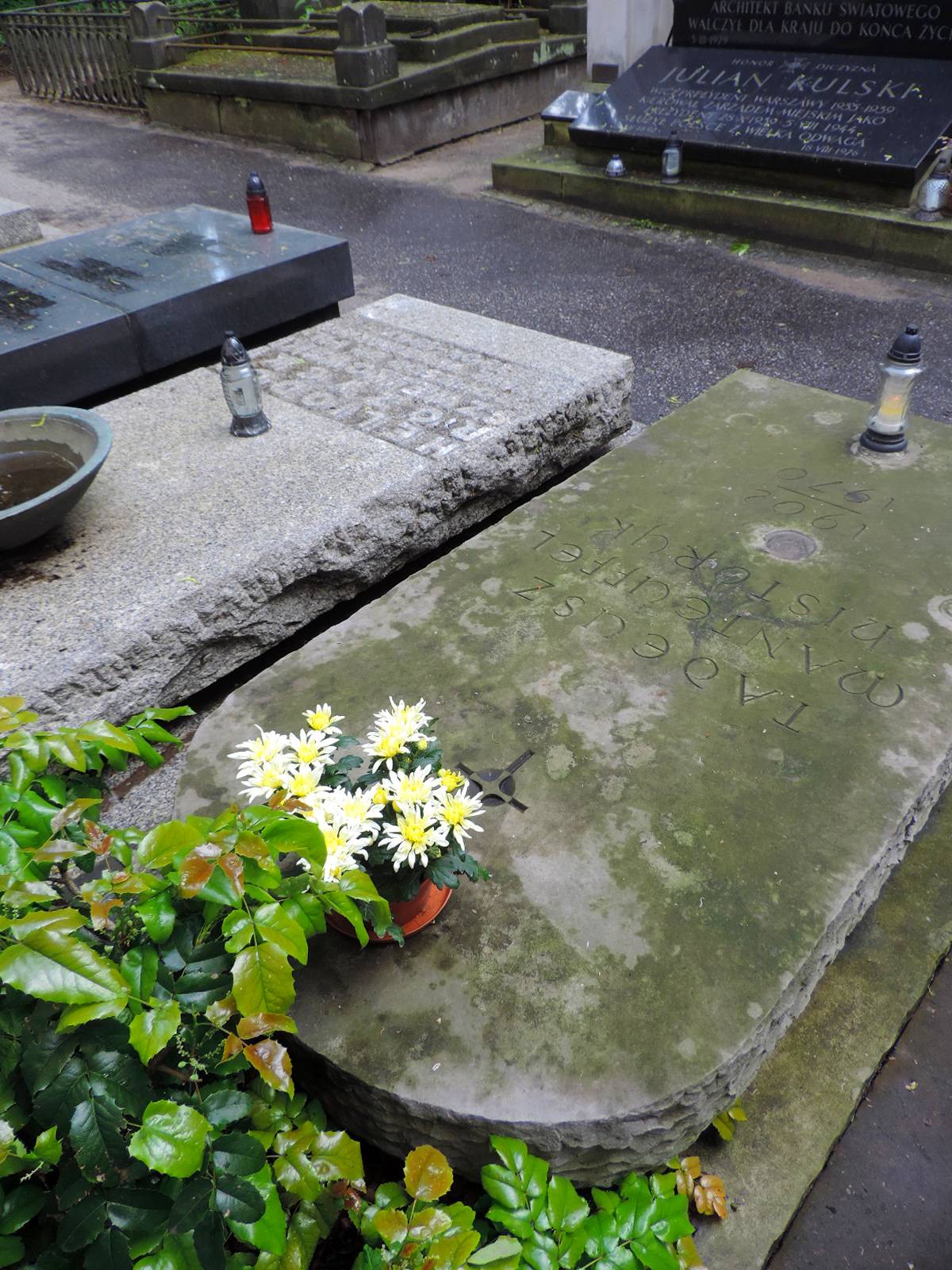 The Grave Of Tadeusz Manteuffel Warsaw