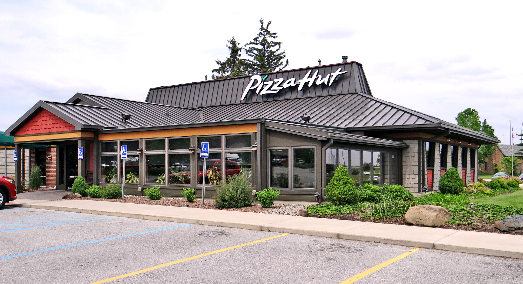 pizza-hut-fort-wayne-indiana-coventry-lane-5735