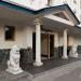 Скульптуры львов в городе Москва