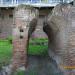 Остатки крепостной стены Старого города в городе Тбилиси