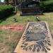 Grave of Dimebag Darrell & Vinnie Paul