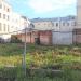 Сохранившийся старый забор в городе Москва