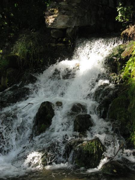 Искусственый водопад image 0