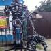 Скульптура робота и собаки в городе Брянск