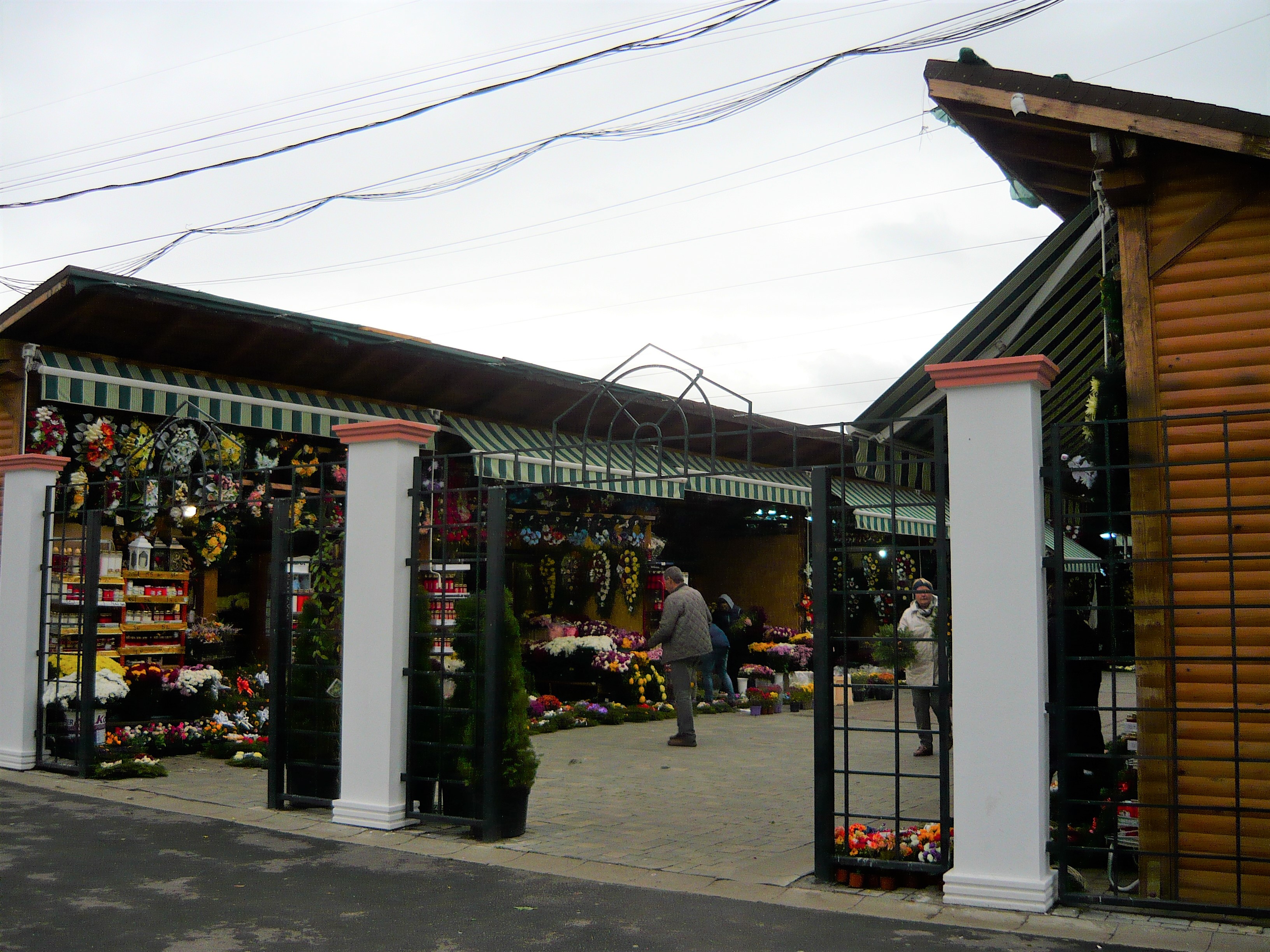 Piata de Flori Calea Dumbrăvii, 155