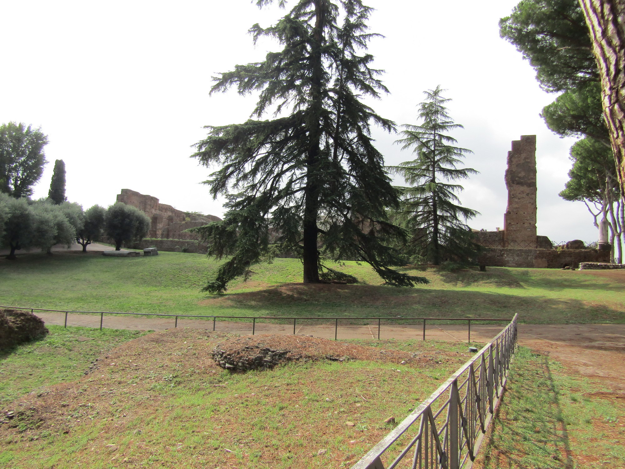 aula isiaca Rome