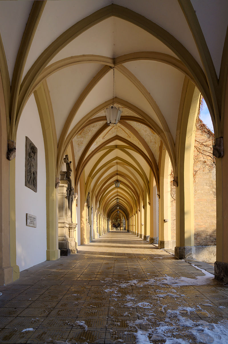 Lübeck Sehenswürdigkeiten An Einem Tag Kathol. Stadtpfarrkirche St. Mariä Himmelfahrt - Schwaz