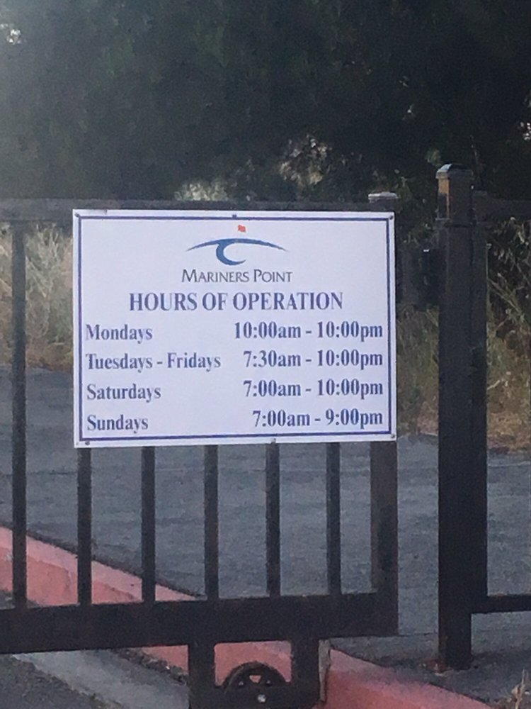 Mariners Point Golf Center