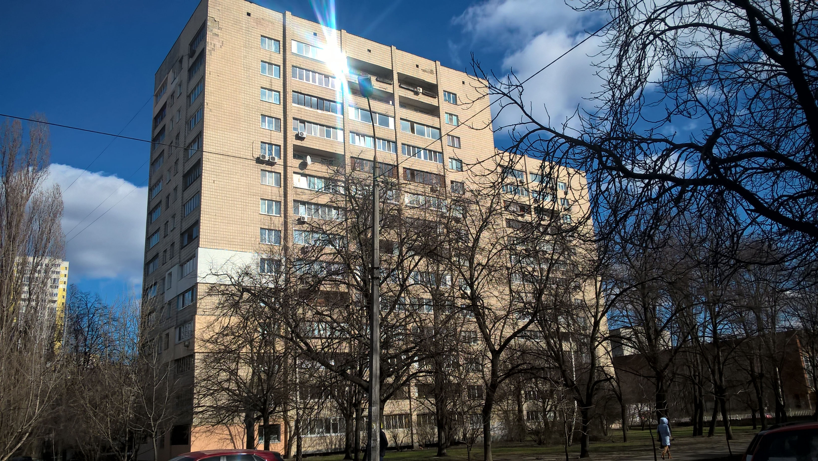 вул. Миколи Василенка, 13 - Київ
