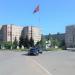 Флагшток с флагом города Дзержинского в городе Дзержинский