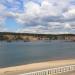 Дамба, разделяющая карьер на две части в городе Дзержинский