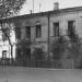 Заброшенный бывший дом причта храма Троицы на Грязех в городе Москва