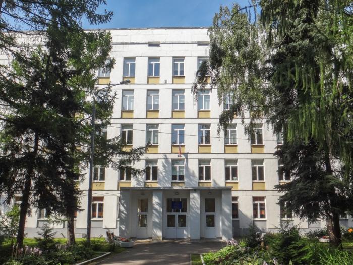 Школа Медведева Фото