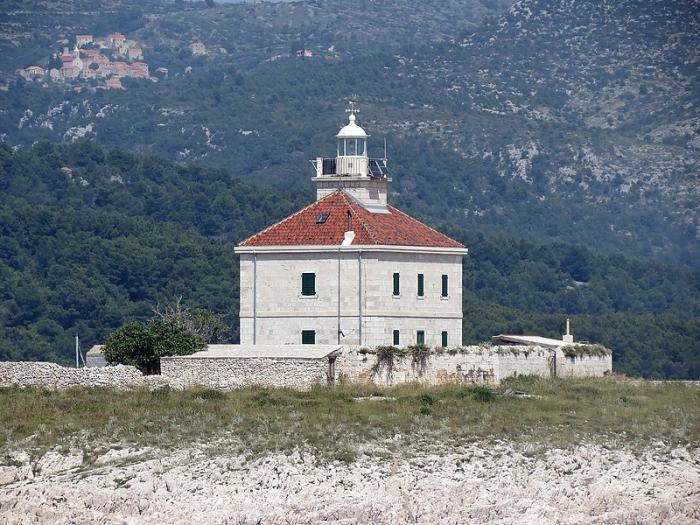 Pokonji Dol Lighthouse foghorn