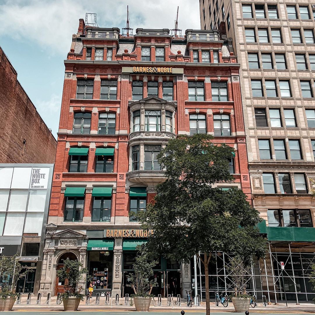 All 30+ Stock Photos barnes & noble new york photos Stunning