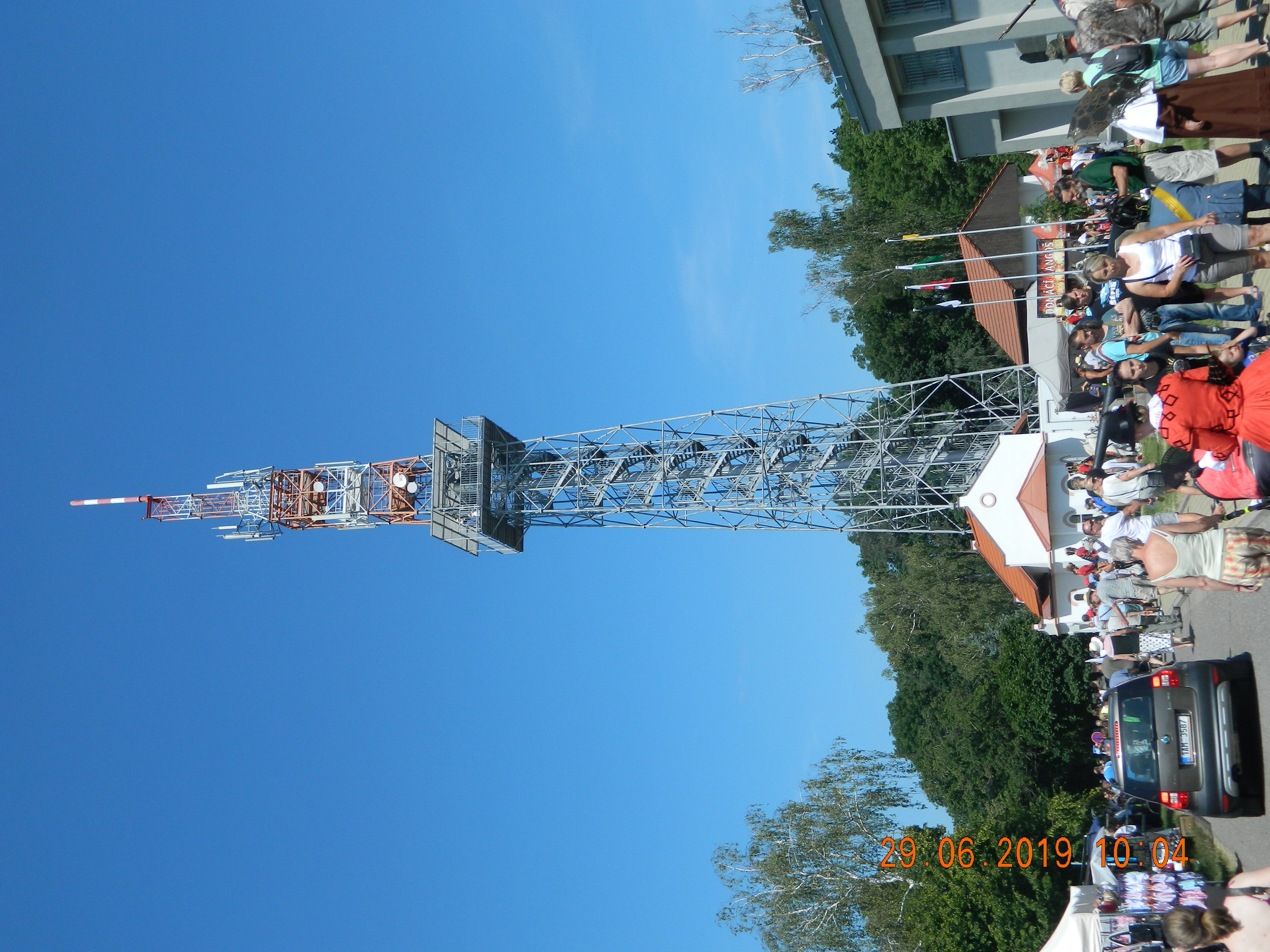 Chlum lookout and cell tower