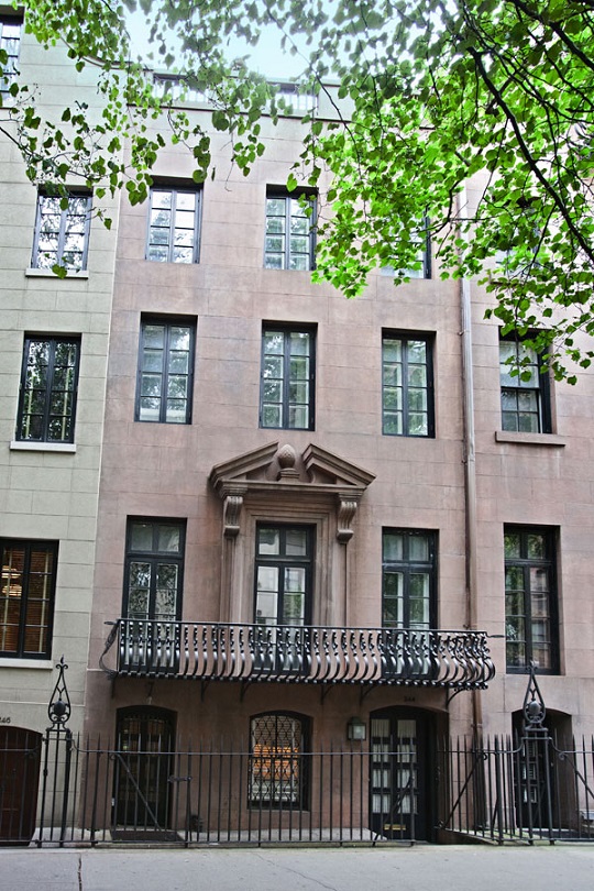 Katharine Hepburn S Former Townhouse 244 East 49th Street New York