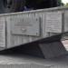 Автомобиль УралЗИС-5В на постаменте — памятник водителям, погибшим в Великой Отечественной войне в городе Барнаул