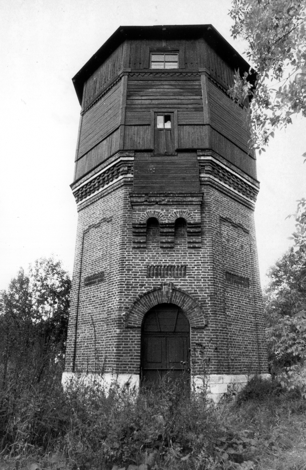 Water tower Ponazyrevo listed building / architectural heritage